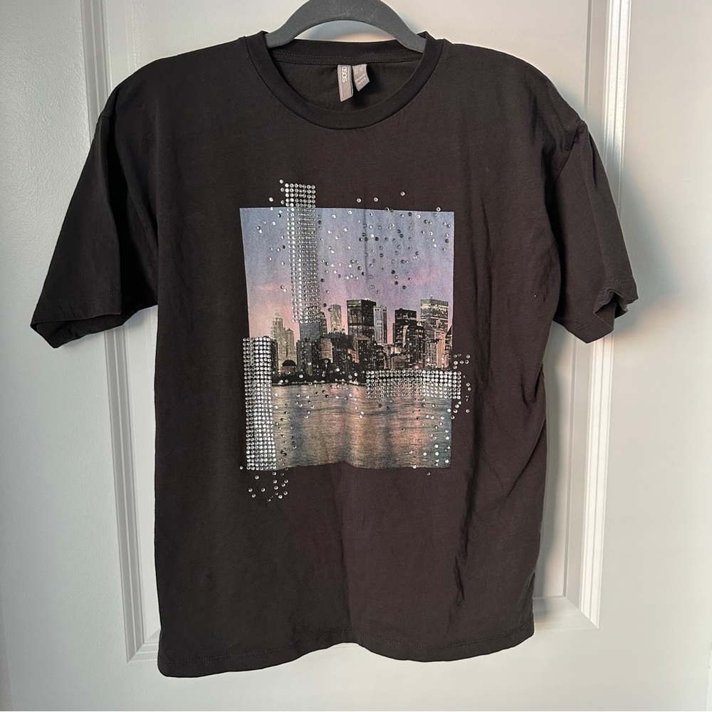 ASOS Grey City Rhinestone Graphic Tee Size 4